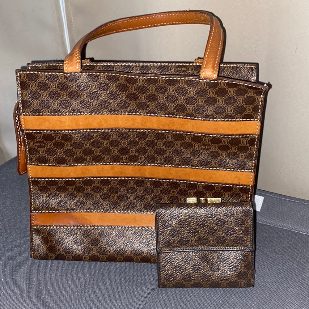 ⭐️⭐️HOST PICK⭐️⭐️ CELINE Brown Macadam Tote and Macadam Kisslock Wallet